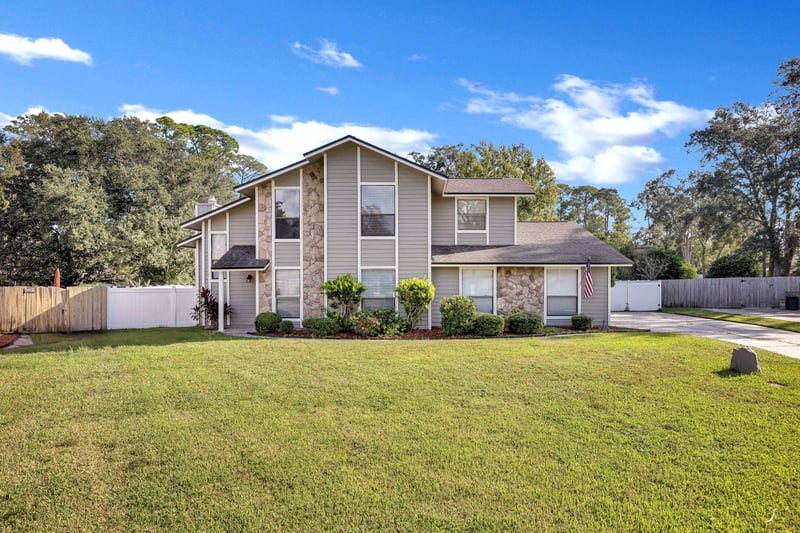 Photo 2 of 11519 Pelham Ct, Jacksonville, FL 32223, photographed by Megapixeler