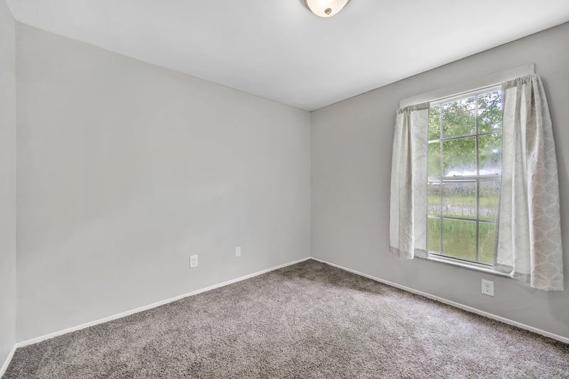 Photo 17 of 2704 Tina Ln, Middleburg, FL 32068, photographed by Megapixeler