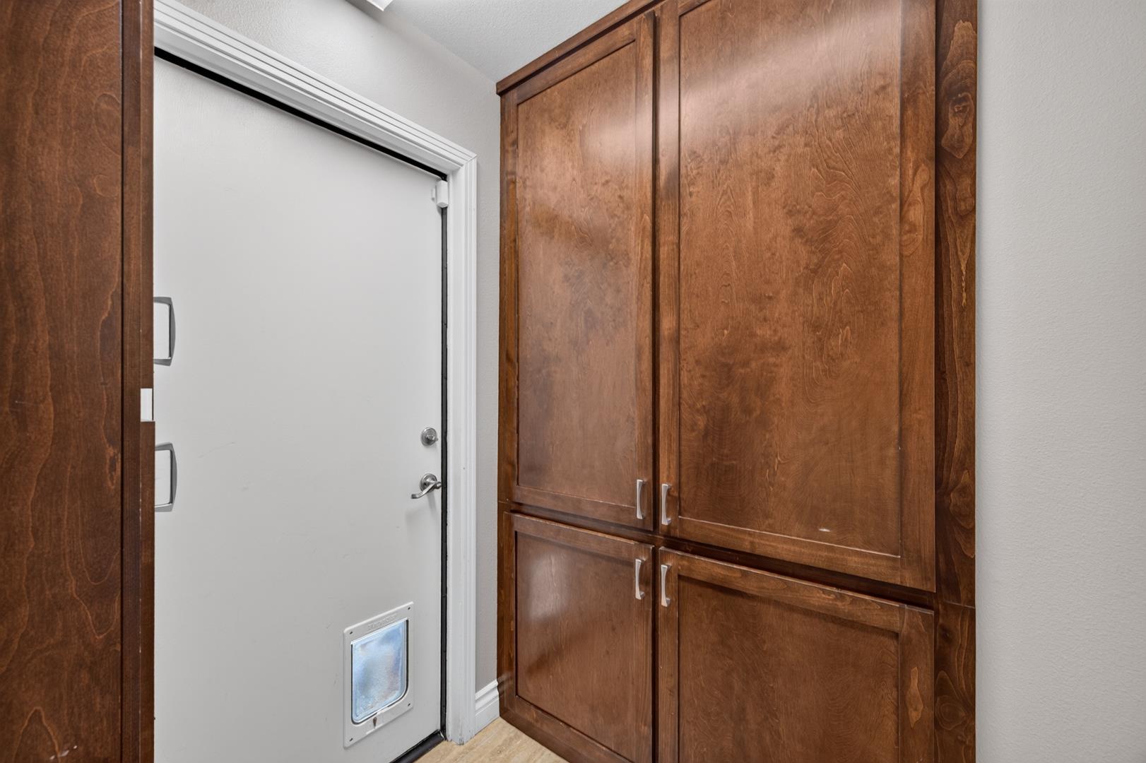6495 N Vagedes Ave, photo 30