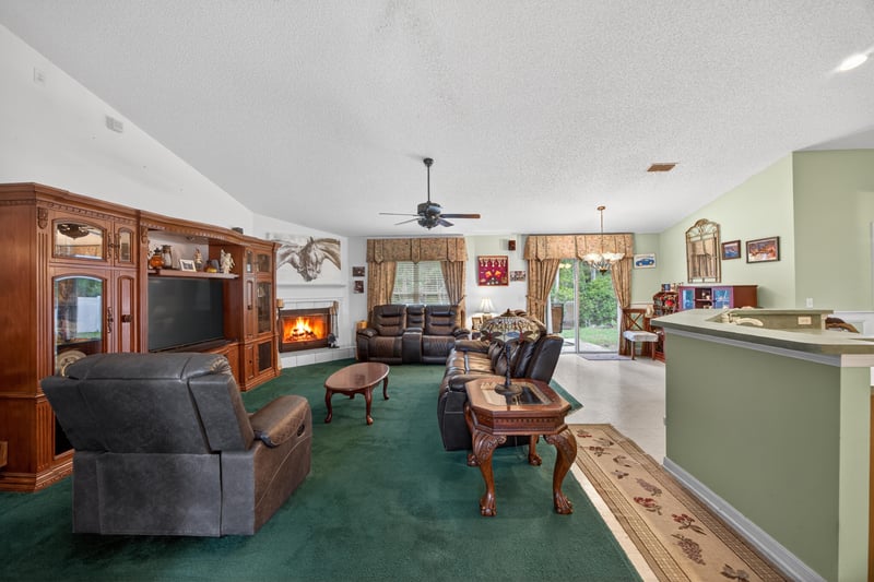 Photo 11 of 494 Brockham Dr, Jacksonville, FL 32221, photographed by Megapixeler