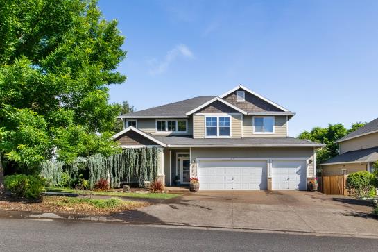 2737 Arroyo Ridge Dr NW