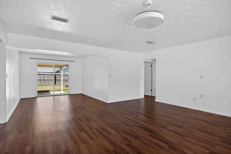 Dining & Living Room at 1680 Aspen Ct, Orange Park, FL 32073