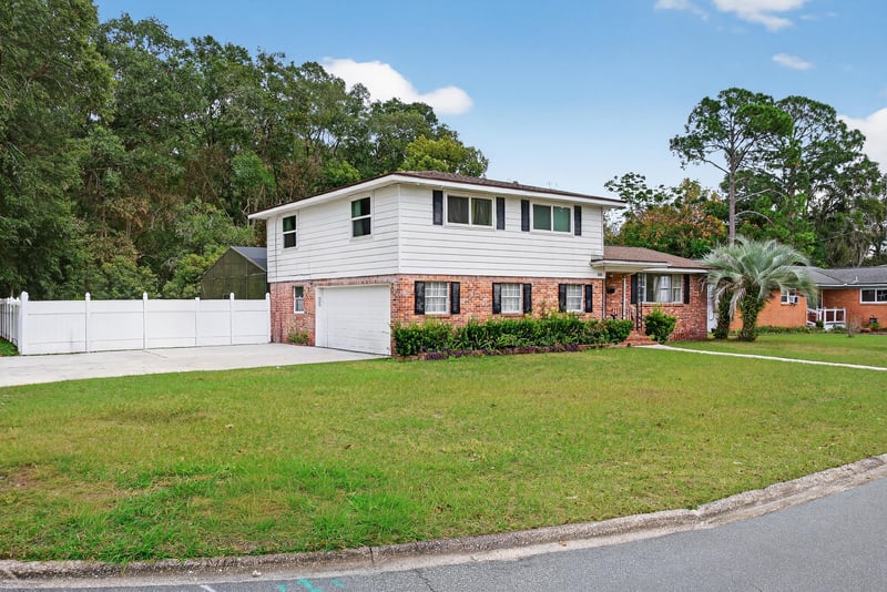 Photo 6 of 3905 Meek Dr, Jacksonville, FL 32277, photographed by Megapixeler