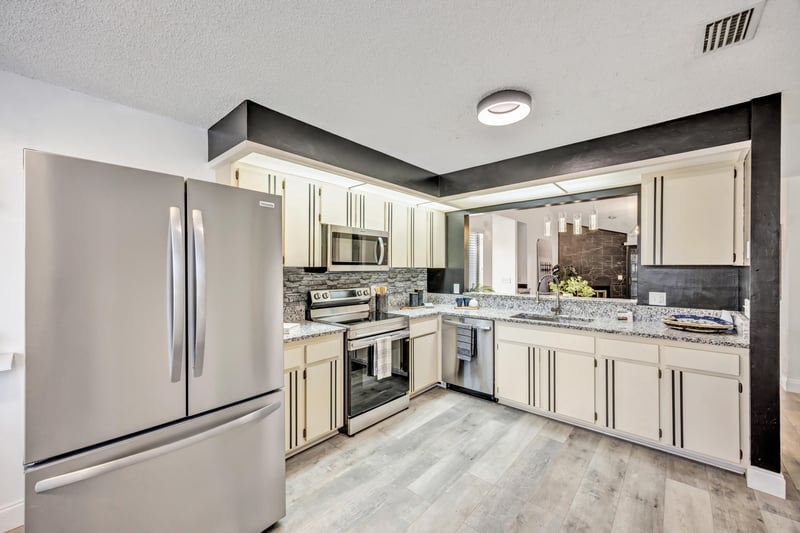 Photo 13 of 9360 Craven Rd unit 301, Jacksonville, FL 32257, photographed by Megapixeler