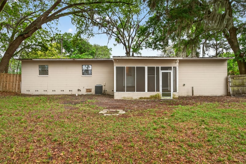 Photo 33 of 4231 Rendale Dr N, Jacksonville, FL 32210, photographed by Megapixeler