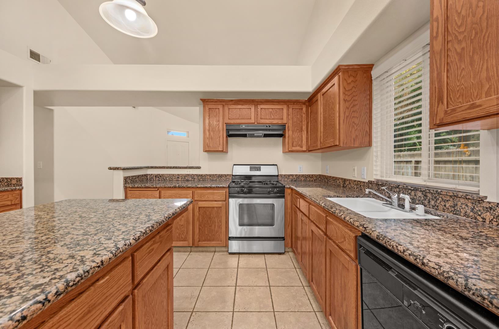 239 N Timmy Ave, photo 18