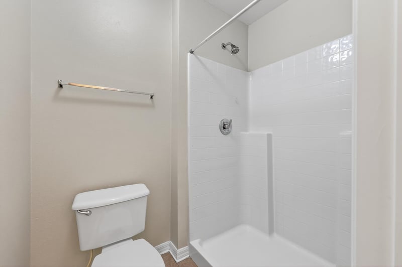 Primary Bath at 3584 Alec Dr, Middleburg, FL 32068