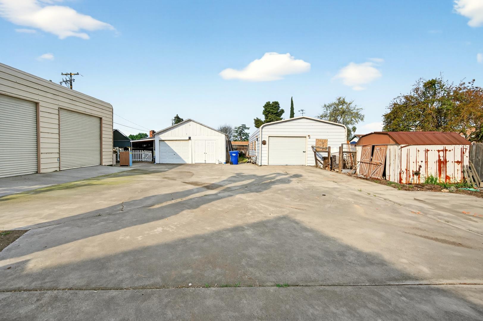 435 N Alta Ave, photo 78
