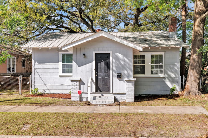 Photo 1 of 1439 W 15th St, Jacksonville, FL 32209, photographed by Megapixeler
