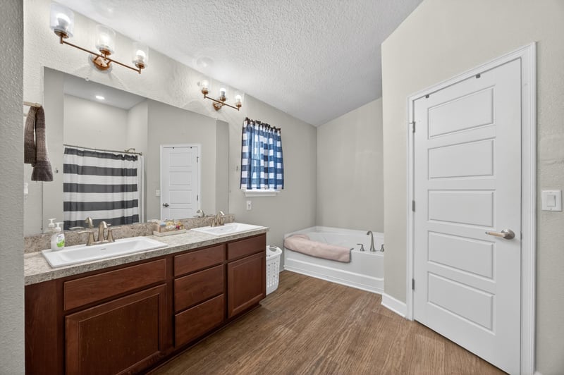 Photo 16 of 7841 Wyoming St, Jacksonville, FL 32220, photographed by Megapixeler