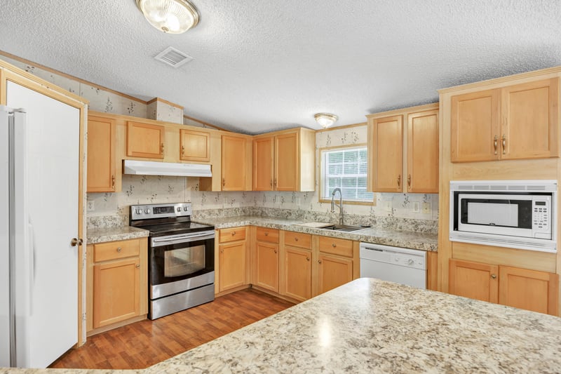 Photo 13 of 1276 Floyd St, Fleming Island, FL 32003, photographed by Megapixeler