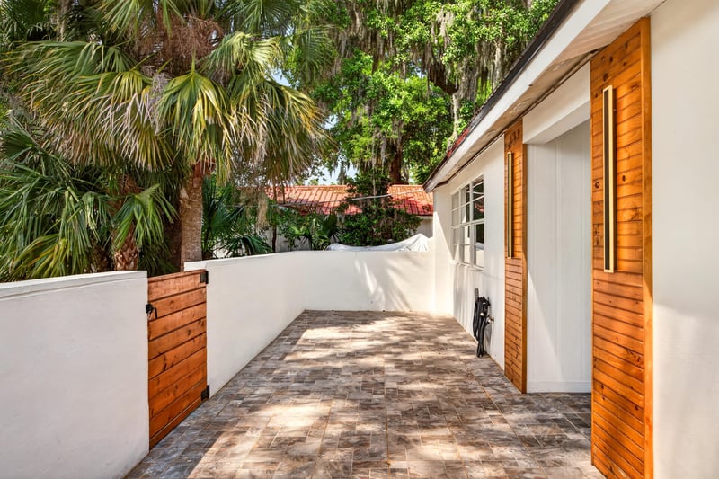 Photo 9 of 8 Fernwood Ln, Palm Coast, FL 32137, photographed by Megapixeler