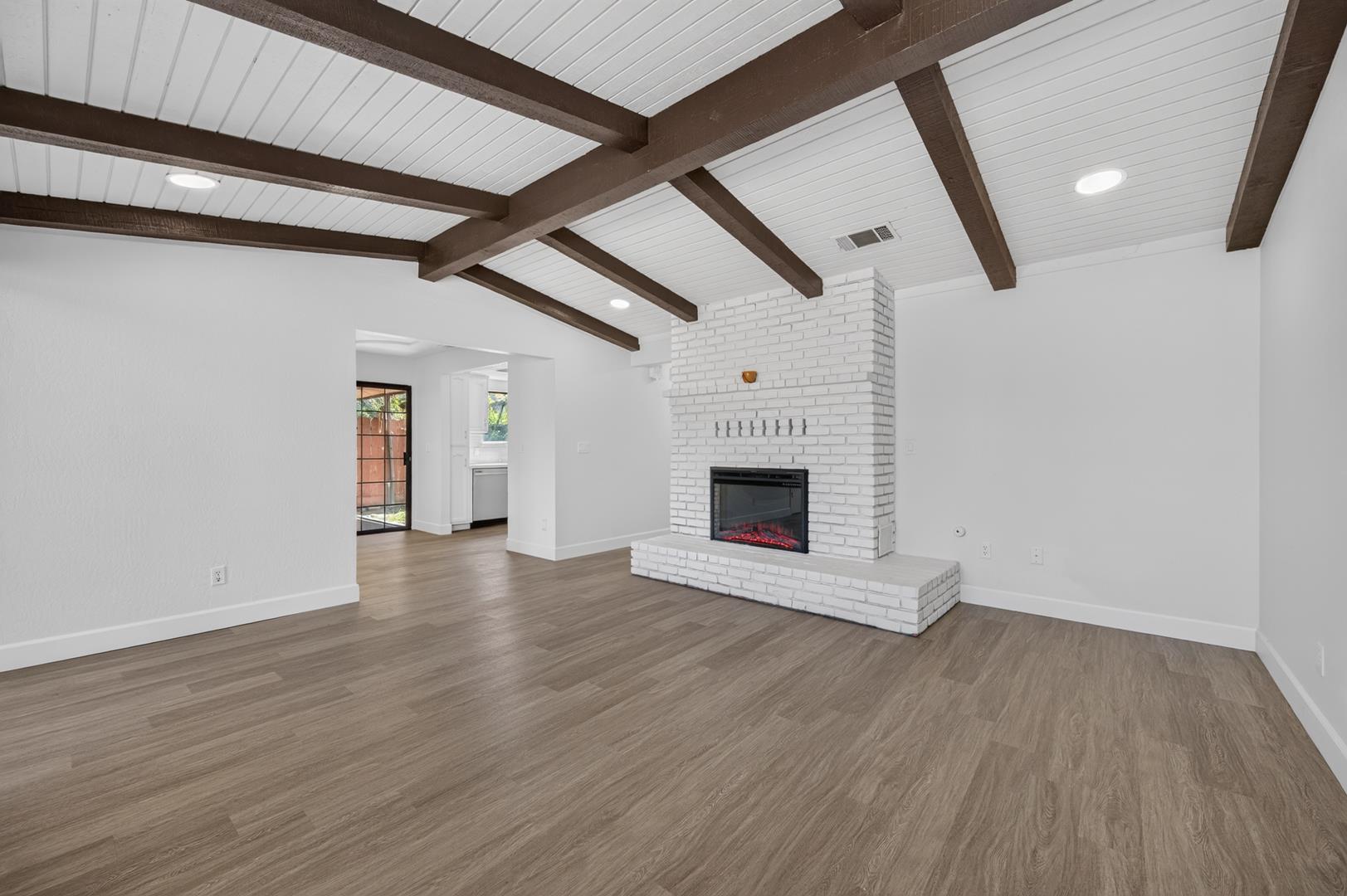 1657 Willow Ave, photo 26