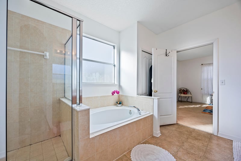 Photo 9 of 12418 Tropic Dr, Jacksonville, FL 32225, photographed by Megapixeler