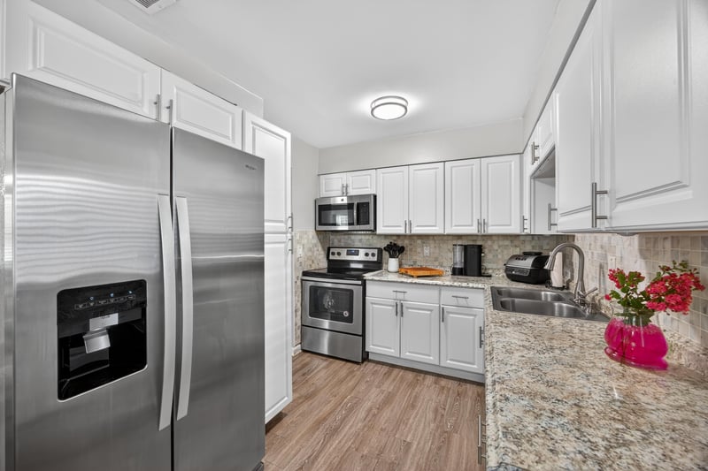 Photo 8 of 730 Pine Ave, Green Cove Springs, FL 32043, photographed by Megapixeler
