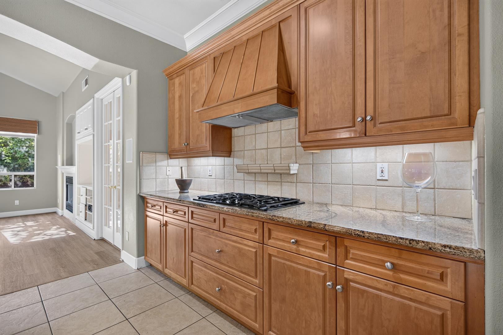 11 W Jordan Ave, photo 35