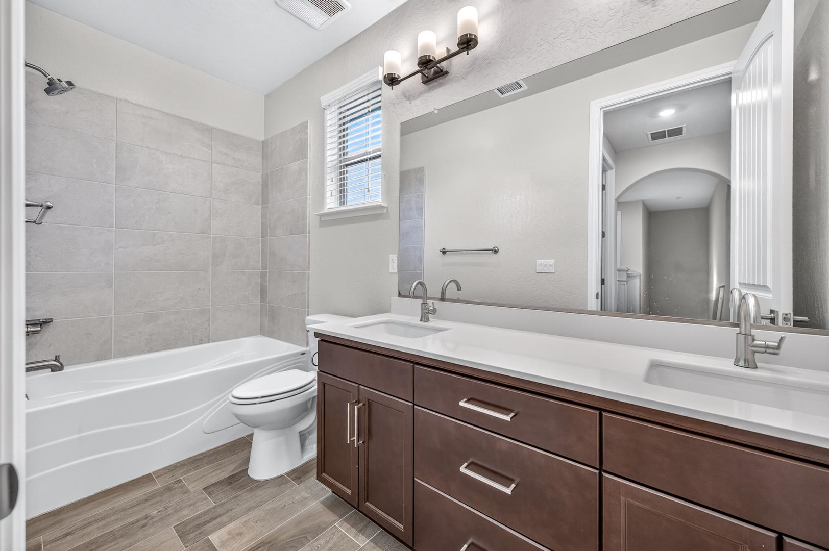 20175 Hazelwood Ln, photo 70
