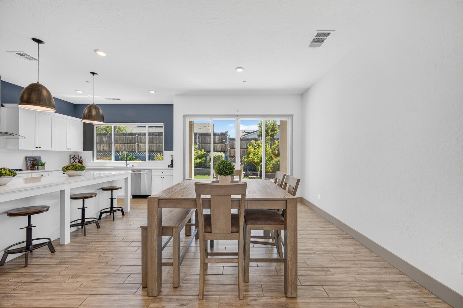 655 Huntington Ave, photo 31