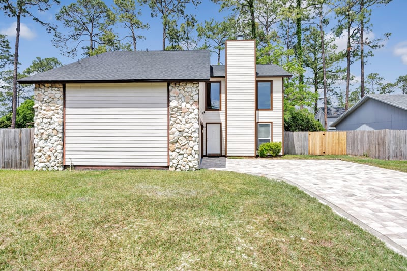Photo 2 of 4351 Queensway Dr, Jacksonville, FL 32257, photographed by Megapixeler