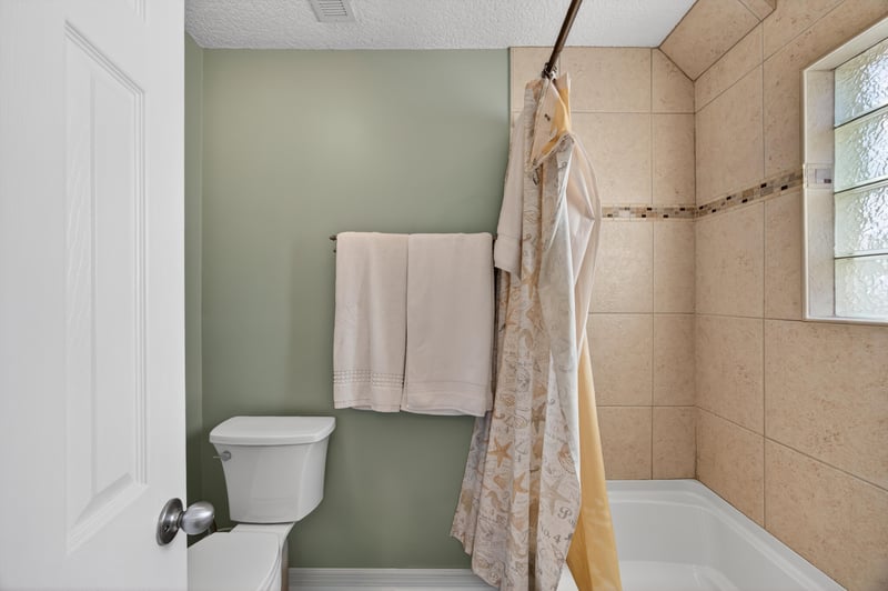 Photo 19 of 724 1st St S, Jacksonville Beach, FL 32250, photographed by Megapixeler