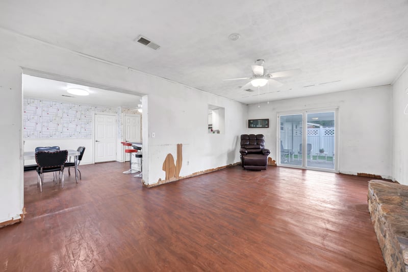 Photo 12 of 5676 Flagstaff Rd, Jacksonville, FL 32207, photographed by Megapixeler