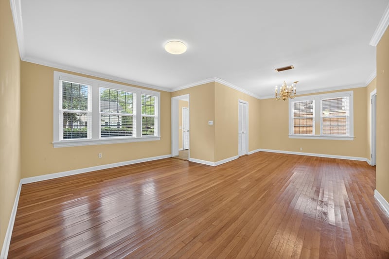 Family Room at 2923 Princeton Ave, Jacksonville, FL 32210