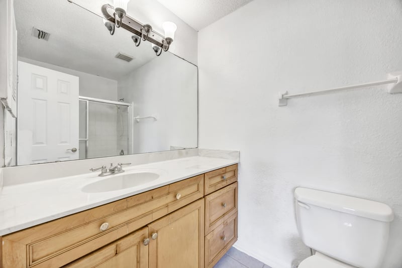 Photo 27 of 8300 Plaza Gate Ln unit 1062, Jacksonville, FL 32217, photographed by Megapixeler