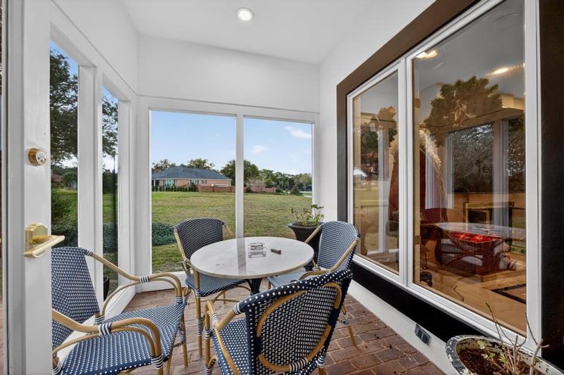 Enclosed Patio at 7987 Hollyridge Rd, Jacksonville, FL 32256