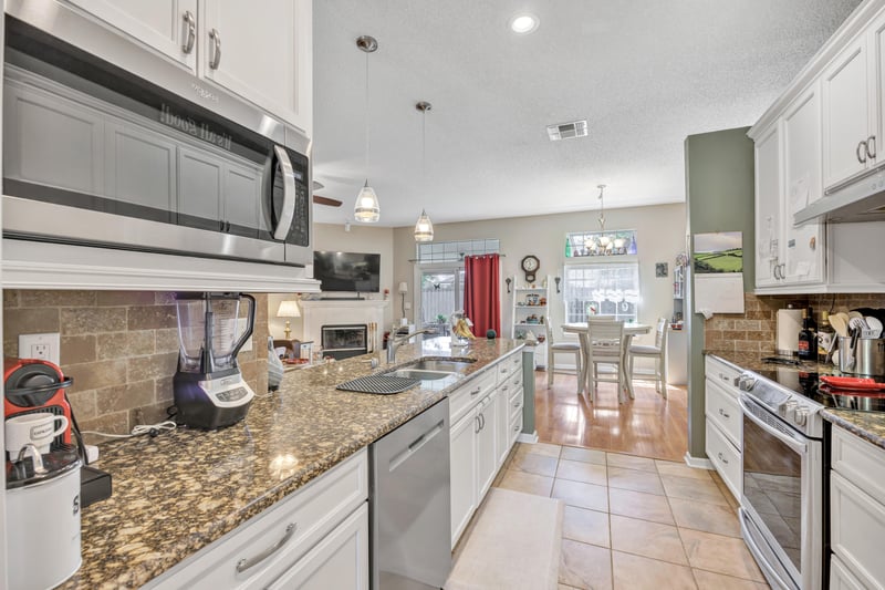 Photo 16 of 2439 Moon Harbor Way, Middleburg, FL 32068, photographed by Megapixeler