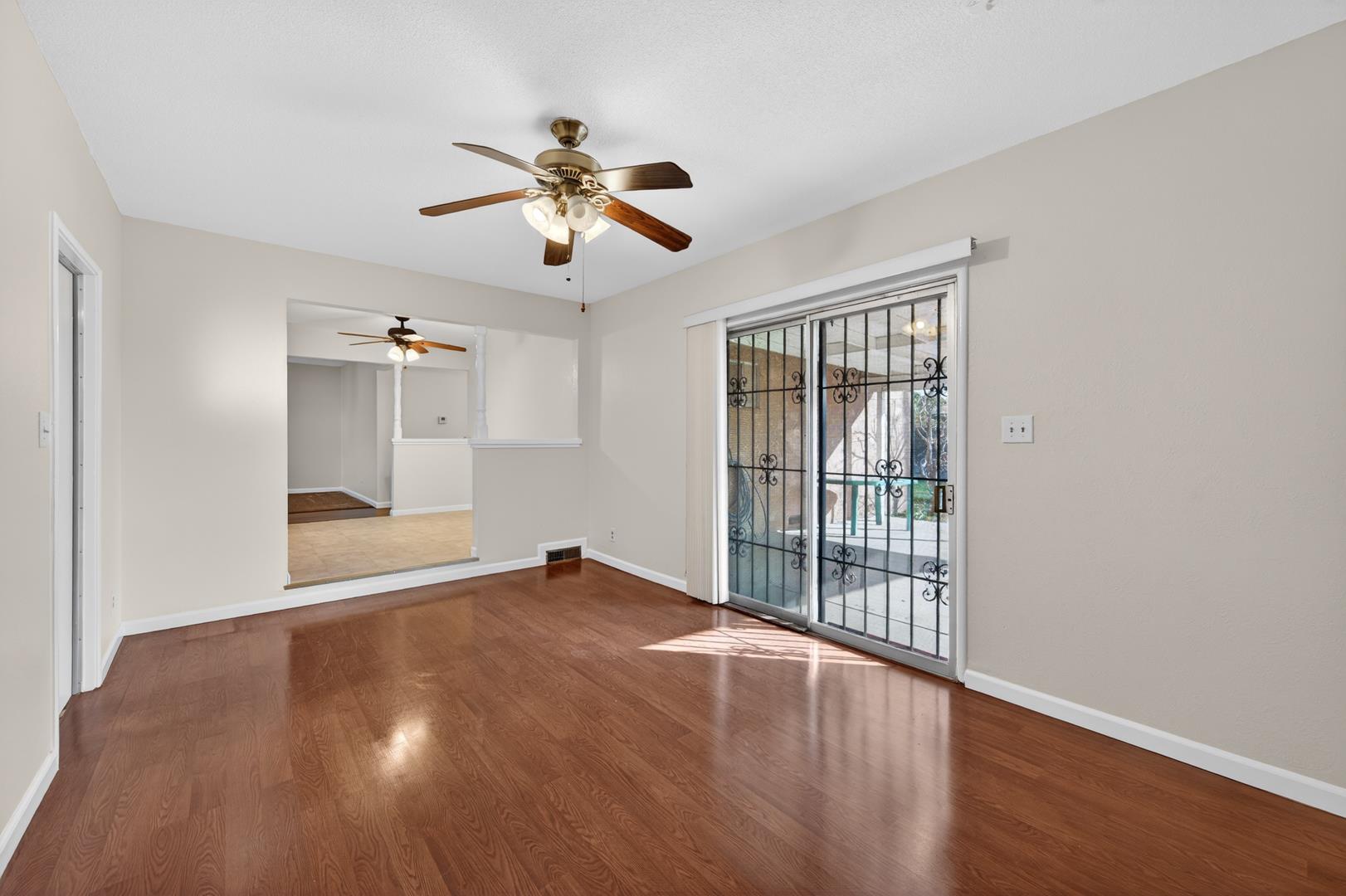1335 Cindy Ave, photo 21