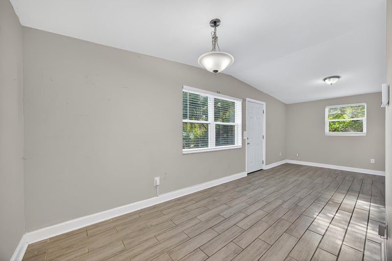 Photo 4 of 1023 De Paul Dr, Jacksonville, FL 32218, photographed by Megapixeler
