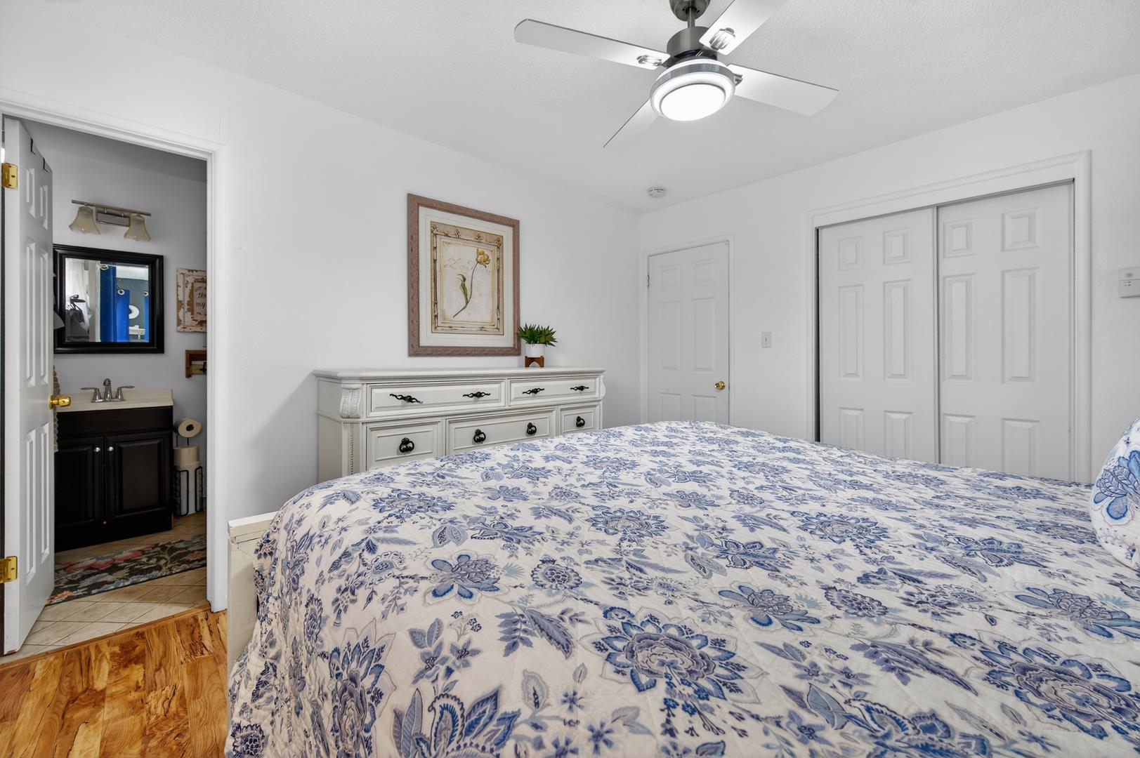 1334 Karen Ave, photo 31