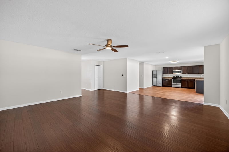Photo 13 of 5000 Magnolia Valley Dr, Jacksonville, FL 32210, photographed by Megapixeler