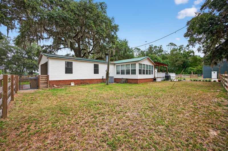 Photo 44 of 11844 SW County Rd 18, Hampton, FL 32044, photographed by Megapixeler