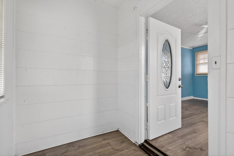 Photo 6 of 1192 W 12th St, Jacksonville, FL 32209, photographed by Megapixeler