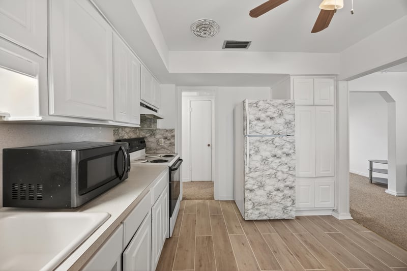 Photo 11 of 2630 Bywood Rd, Jacksonville, FL 32211, photographed by Megapixeler