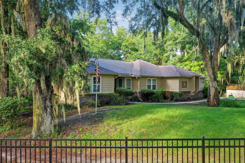 Photo 4 of 14877 Capstan Dr, Jacksonville, FL 32226, photographed by Megapixeler