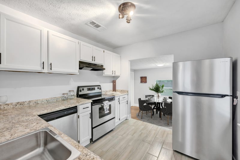 Kitchen & Dining 1 at 1026 Dixon St, Jacksonville, FL 32254