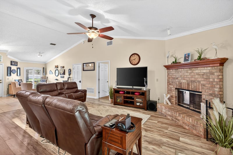 Photo 12 of 8959 Blaine Meadows Dr, Jacksonville, FL 32257, photographed by Megapixeler