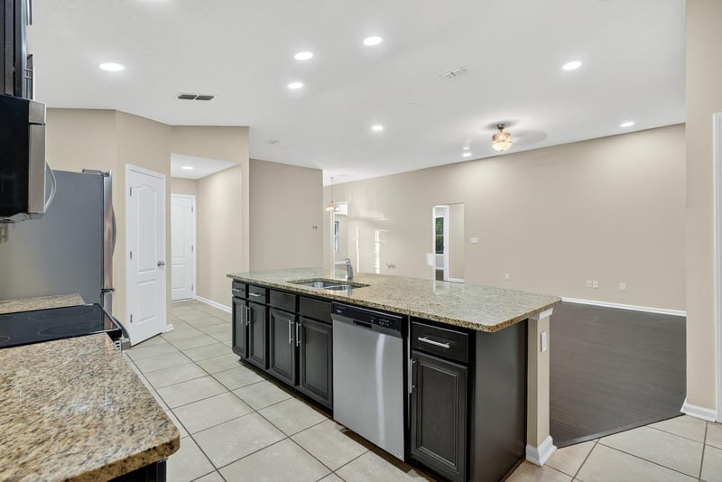 Kitchen at 15885 Bainebridge Dr, Jacksonville, FL 32218