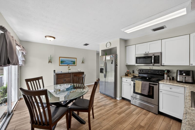 Photo 9 of 11506 Renne Dr E, Jacksonville, FL 32218, photographed by Megapixeler