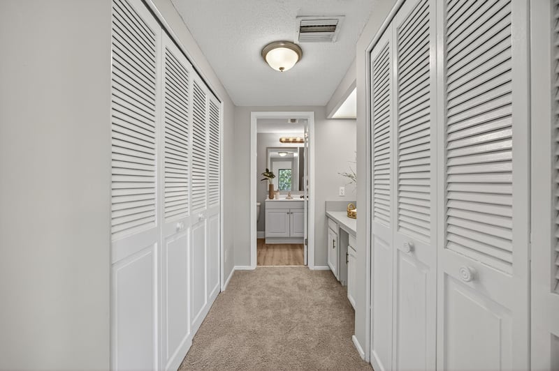 Photo 18 of 7622 Las Palmas Way, Jacksonville, FL 32256, photographed by Megapixeler