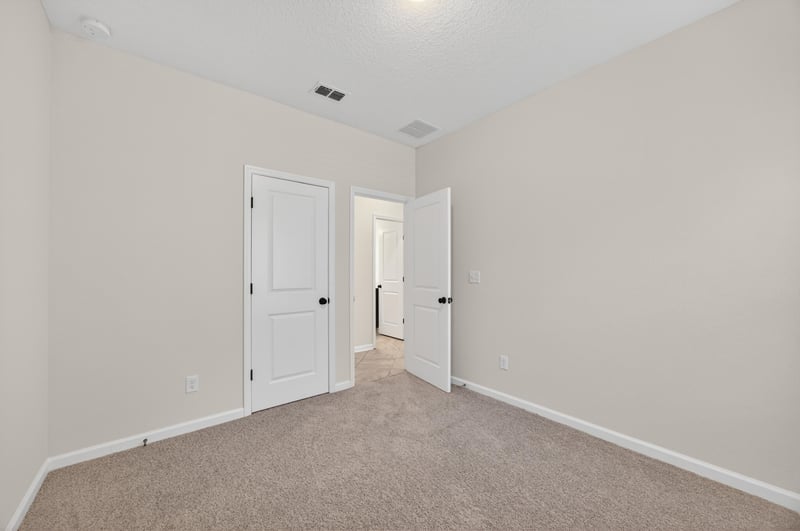 Photo 37 of 1486 Panther Lk Pkwy, Jacksonville, FL 32221, photographed by Megapixeler
