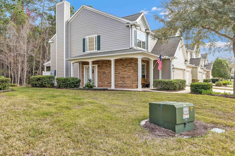 Photo 3 of 3895 Lionheart Dr, Jacksonville, FL 32216, photographed by Megapixeler