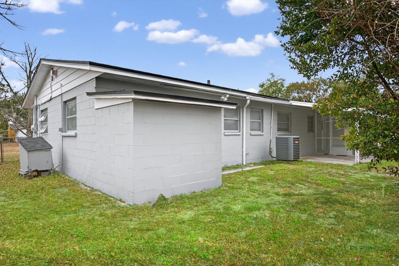 Photo 40 of 8015 Jaguar Dr, Jacksonville, FL 32244, photographed by Megapixeler