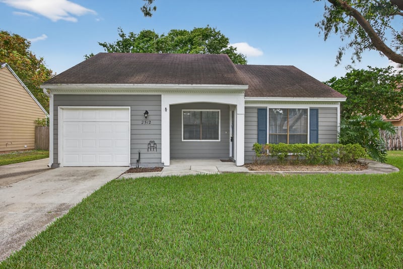 Front at 2512 Bluffton Dr, Jacksonville, FL 32224