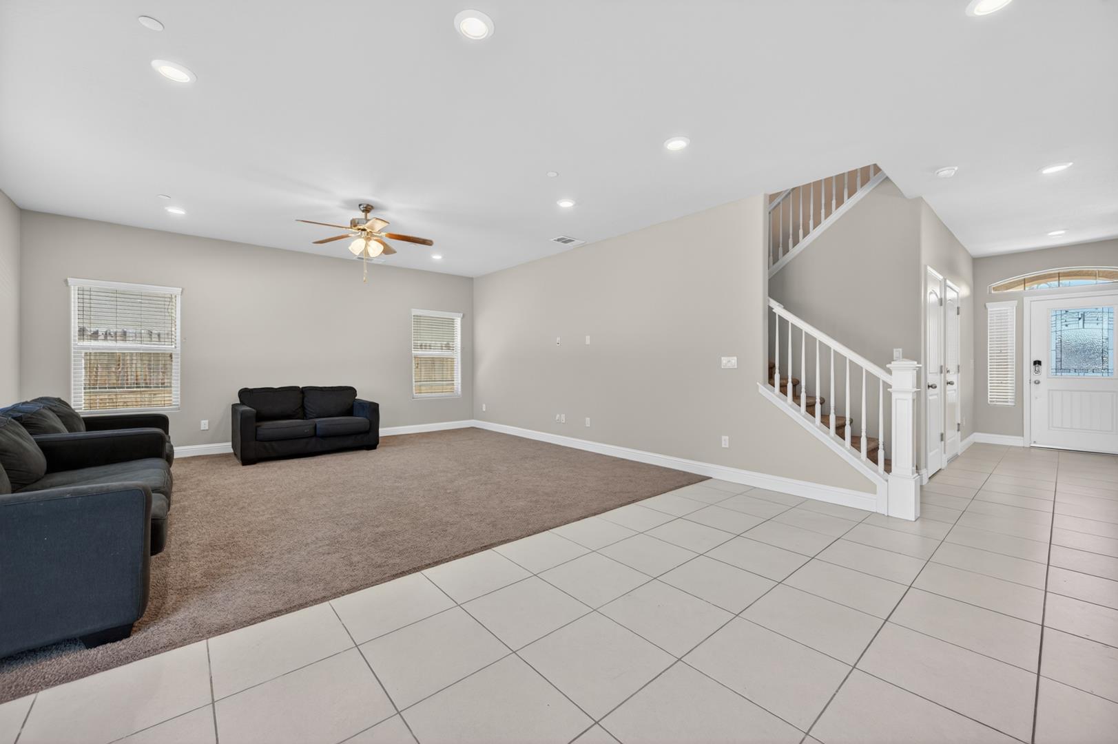 5281 N Phoenix Ave, photo 22