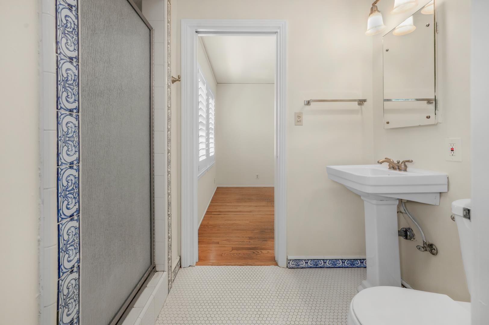 4845 N Arcade Ave, photo 42