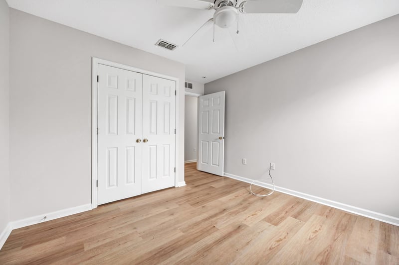 Photo 11 of 8345 Oden Ave, Jacksonville, FL 32216, photographed by Megapixeler