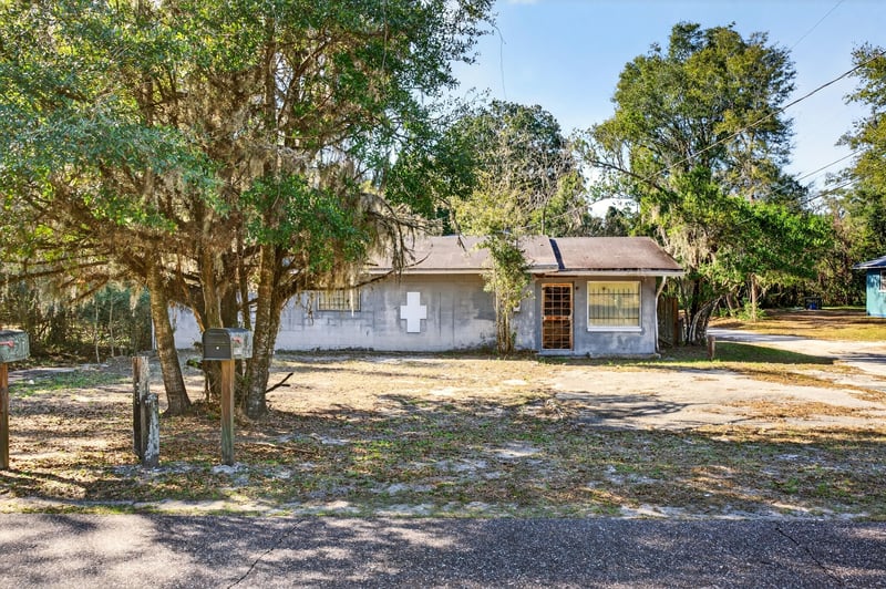 Photo 11 of 9620 Gibson Ave, Jacksonville, FL 32208, photographed by Megapixeler